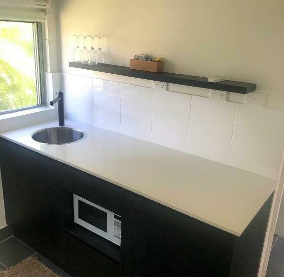 Семейный Номер, Yeppoon Surfside Motel