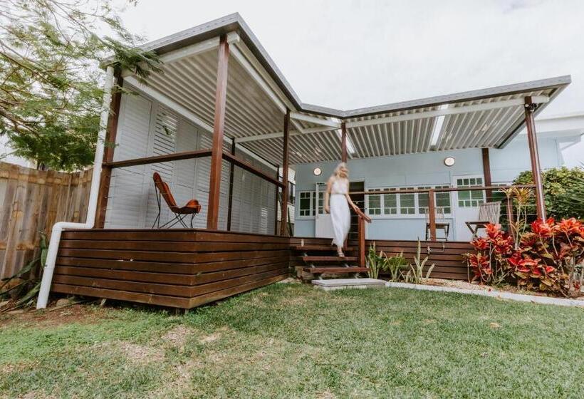 Дом 2 Спальни, Yeppoon Surfside Motel