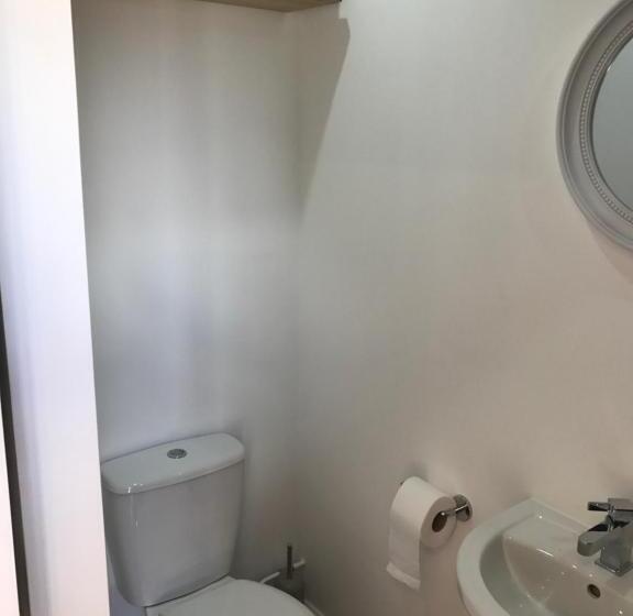 غرفة ديلوكس, The Half Moon Inn