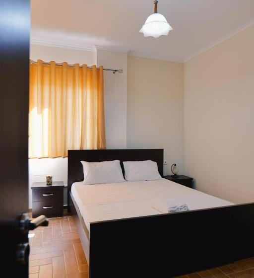 带2个卧室的套房, Milo Ksamil