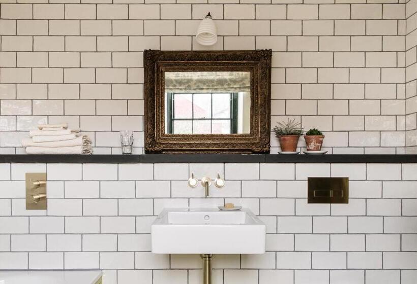 デラックスルーム, The Bull Inn