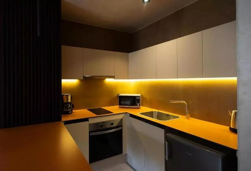 استودیوی استاندارد, Apartamentos Playazul