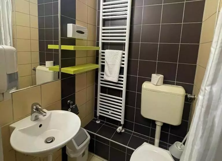 スタンダードルーム, Harmónia Hotel Sárvár