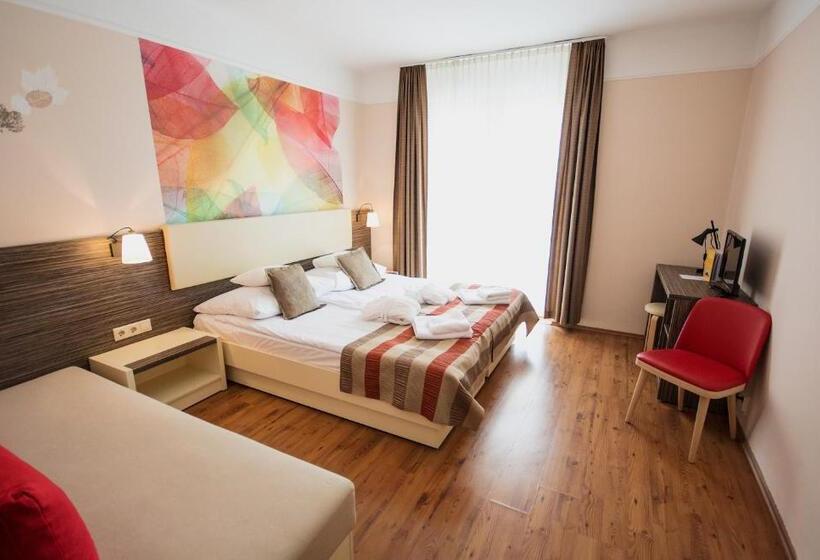 اتاق پریمیوم سه تخته, Harmónia Hotel Sárvár