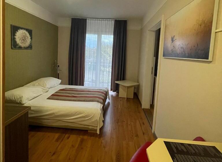 سوییت خانوادگی, Harmónia Hotel Sárvár