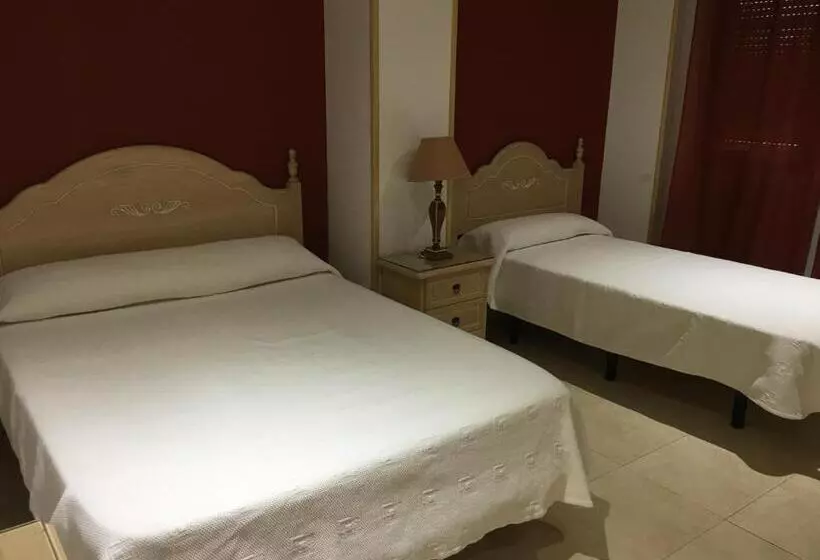 اتاق استاندارد, Hostal Mont Royal
