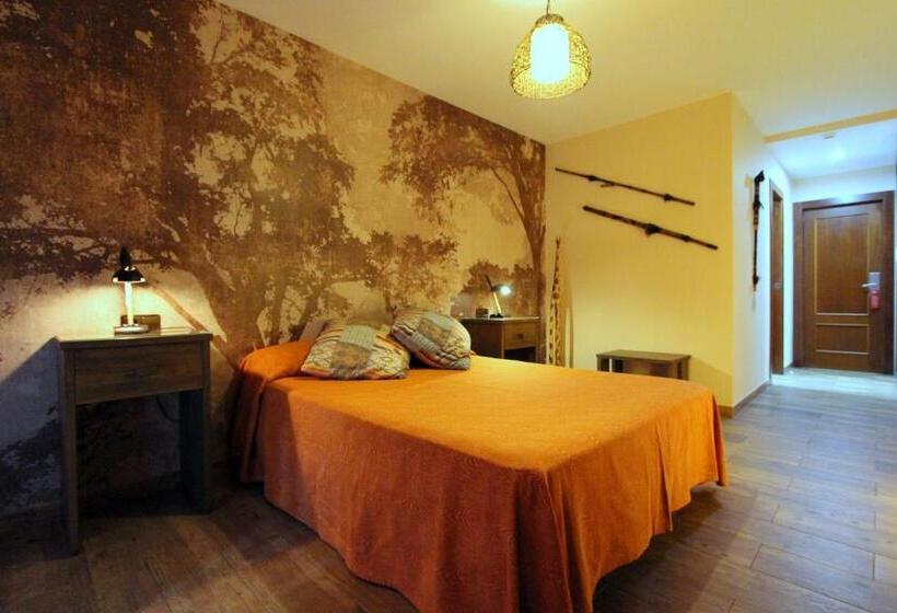 스위트, Hostal Mont Royal