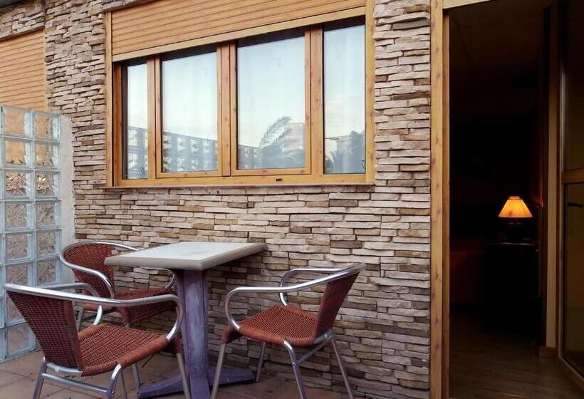 스위트, Hostal Mont Royal