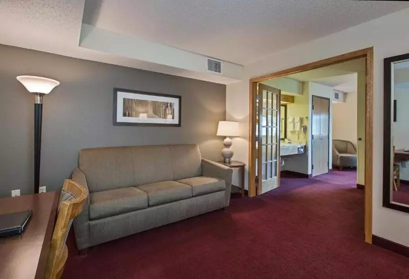 キングサイズベッドのスイートルーム, Americinn By Wyndham Iowa Falls