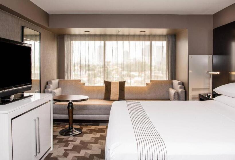 جناح, Beverly Hills Marriott