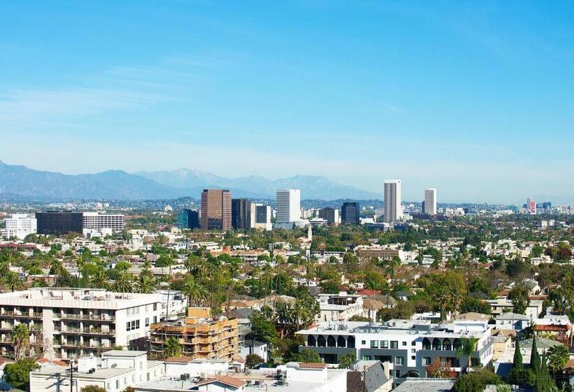 غرفة إدارية سرير كينج, Beverly Hills Marriott