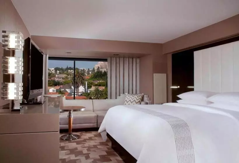 Executive-huone King-vuode, Beverly Hills Marriott