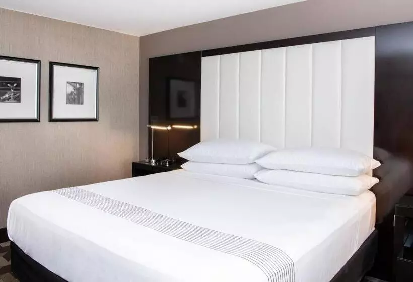 Executive-huone King-vuode, Beverly Hills Marriott