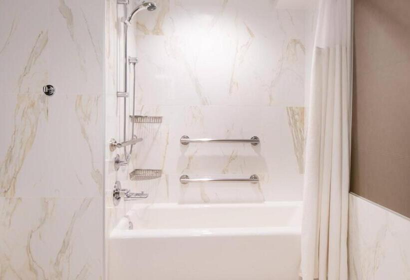 غرفه قياسيه سريرين مزدوجين, Beverly Hills Marriott