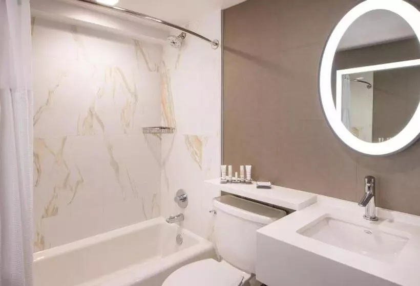 Standard-huone 2 Parivuodetta, Beverly Hills Marriott