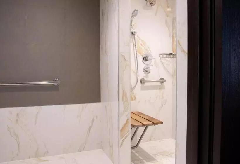 Deluxe-huone Soveltuu Liikuntarajoitteisille, Beverly Hills Marriott