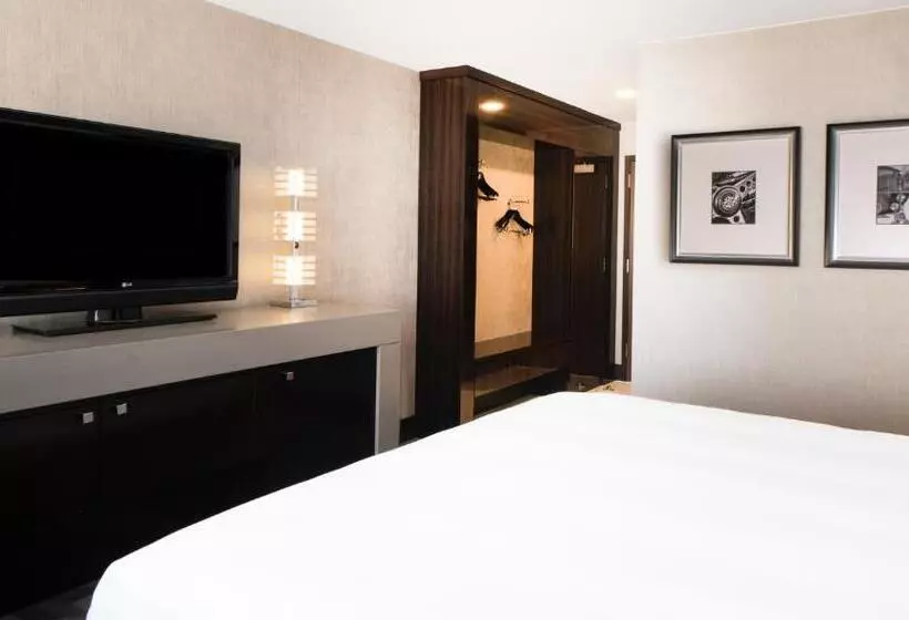 Standard-invahuone King-vuode, Beverly Hills Marriott