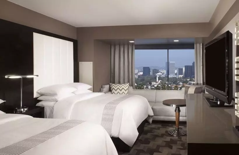 Standard-huone 2 Parivuodetta, Beverly Hills Marriott