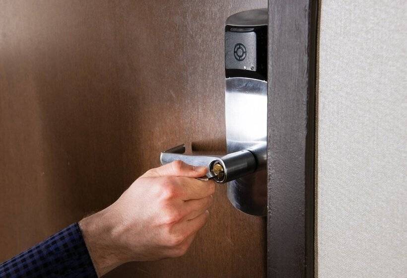 غرفه قياسيه سريرين مزدوجين, Beverly Hills Marriott