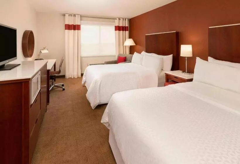اتاق استاندارد با 2 تخت دوبل, Four Points By Sheraton Boston Logan Airport Revere