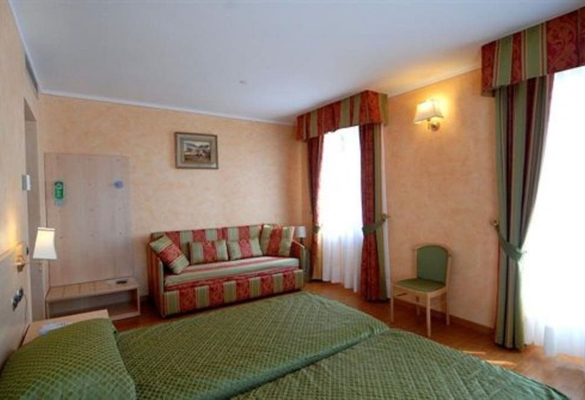 标准间带湖景, La Bussola