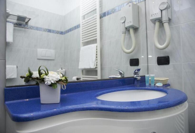 带观景的标准间, La Bussola