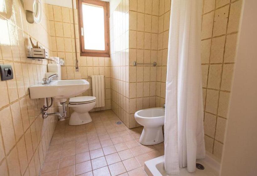 חדר סטנדרט, Albergo La Genzianella