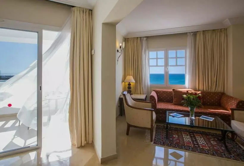 اتاق استاندارد سه تخته با چشم‌انداز باغ, Medina Solaria And Thalasso