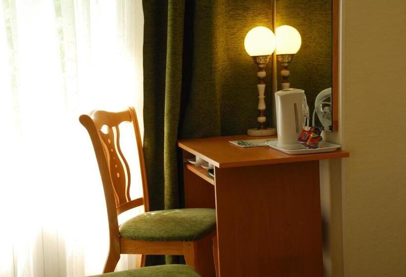 스탠다드 싱글 룸, Noviz