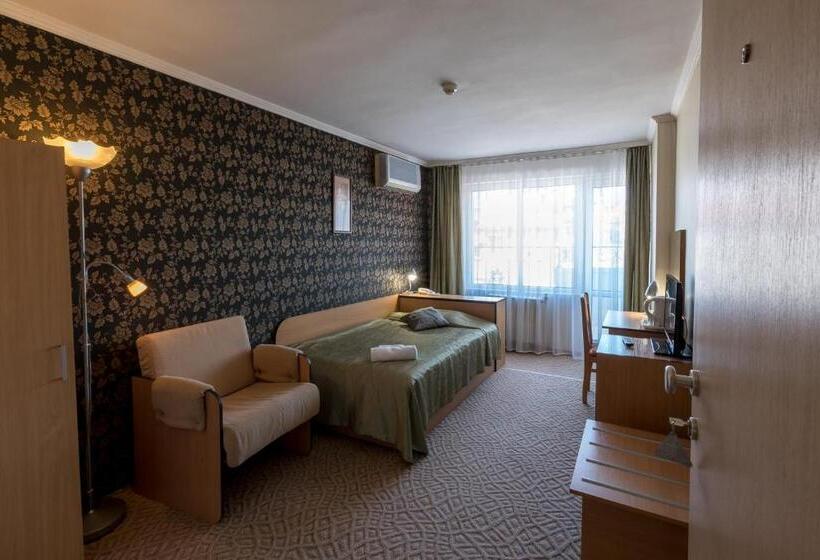 스탠다드 싱글 룸, Noviz