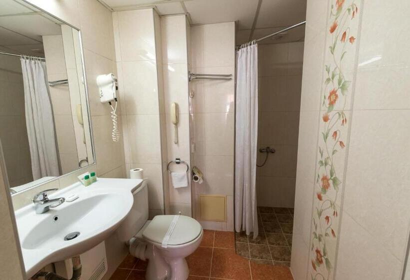 이코노미 룸, Noviz