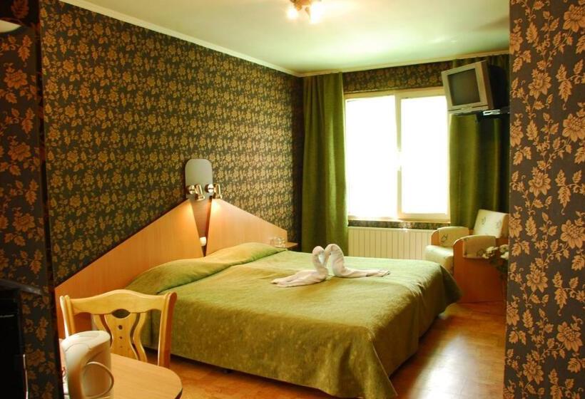 스탠다드 룸, Noviz