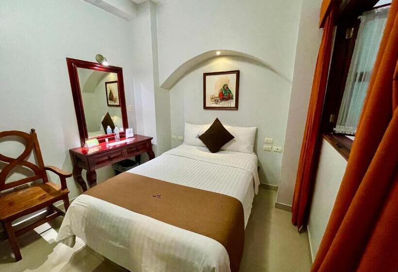 غرفة قياسية, Puebla Plaza