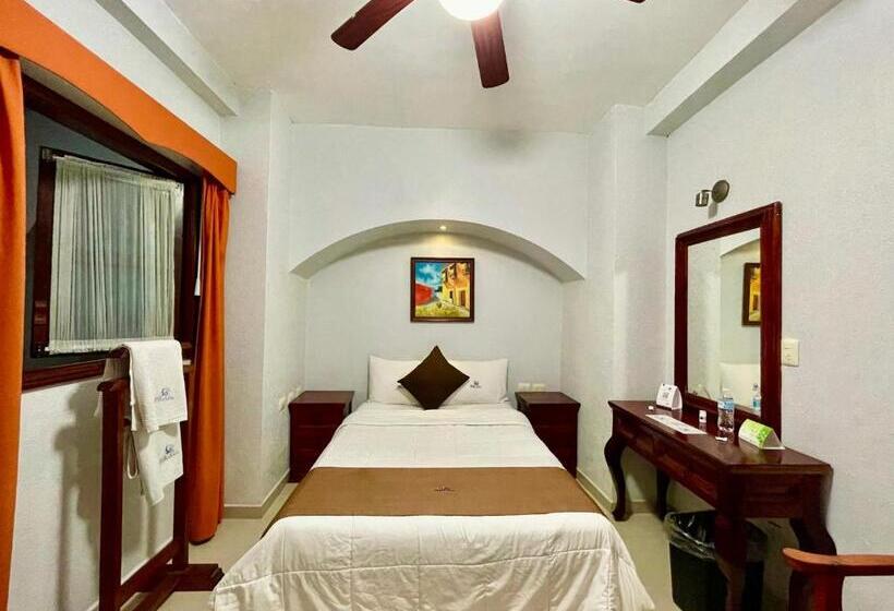 غرفة قياسية, Puebla Plaza