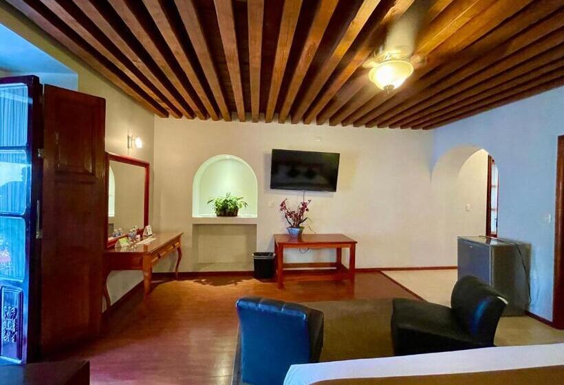 ماستر سويت, Puebla Plaza