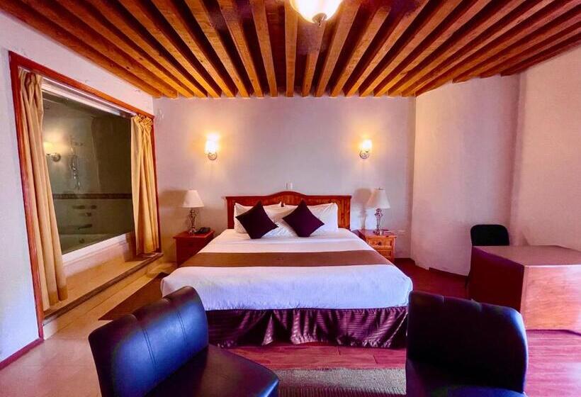 ماستر سويت, Puebla Plaza