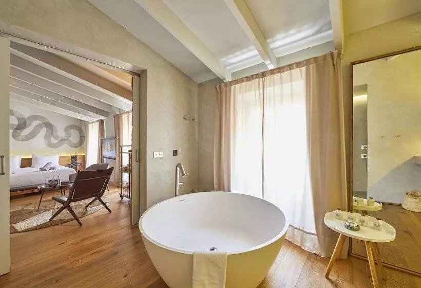 سوییت جونیور, Puro Hotel Oasis Urbano