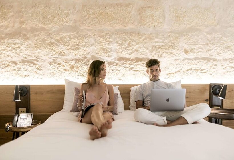 Полулюкс, Puro Hotel Oasis Urbano