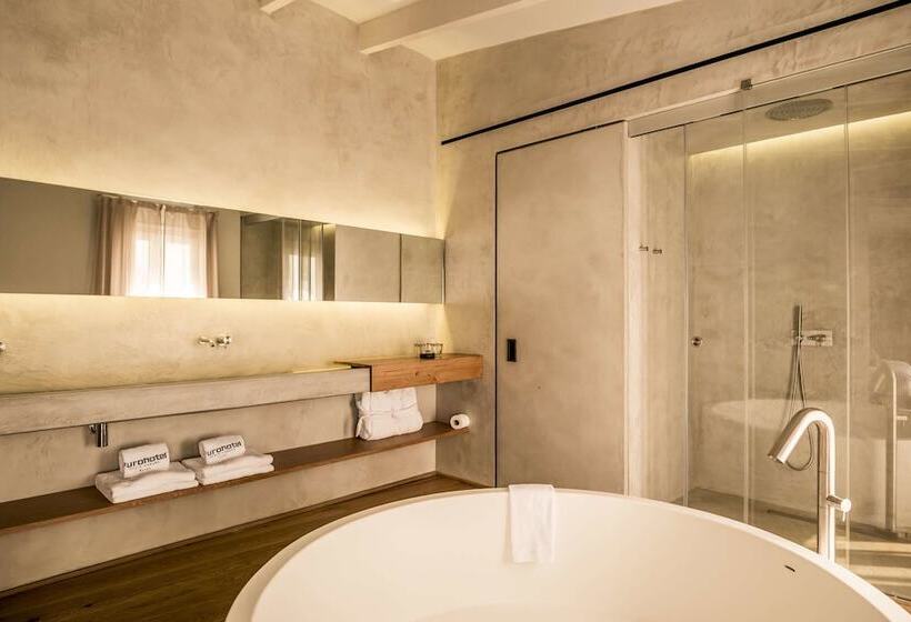스위트, Puro Hotel Oasis Urbano