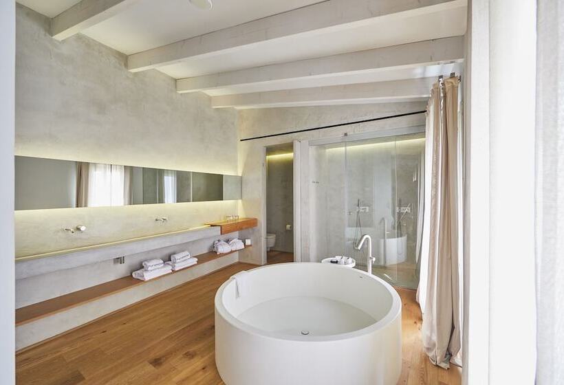 Люкс, Puro Hotel Oasis Urbano