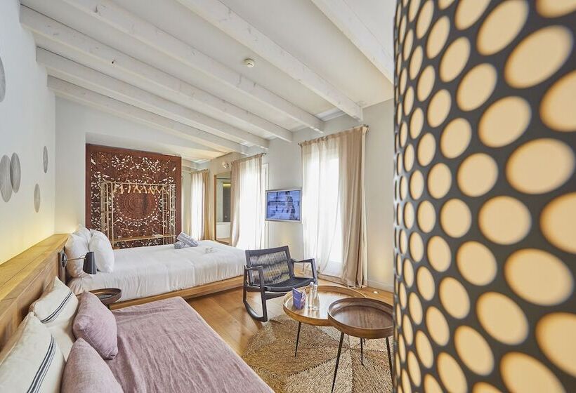 Люкс, Puro Hotel Oasis Urbano