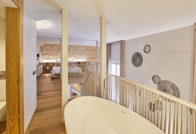 스위트, Puro Hotel Oasis Urbano