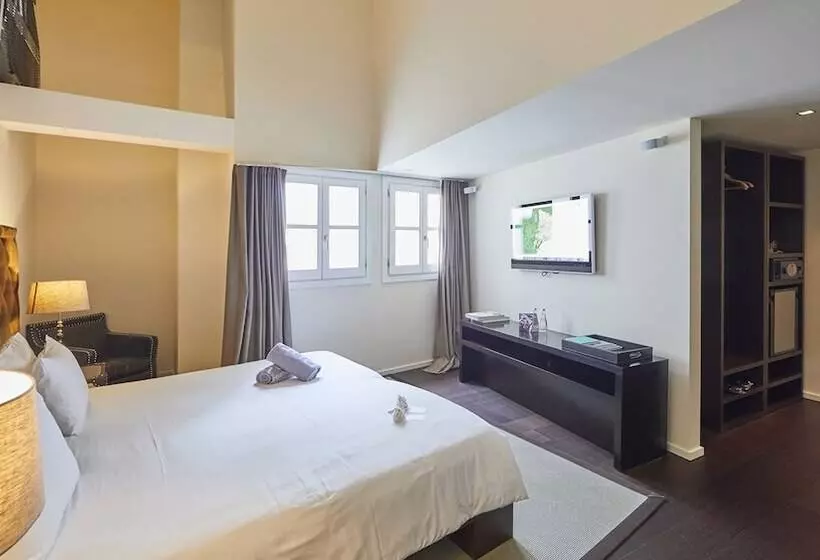 اتاق لوکس, Puro Hotel Oasis Urbano