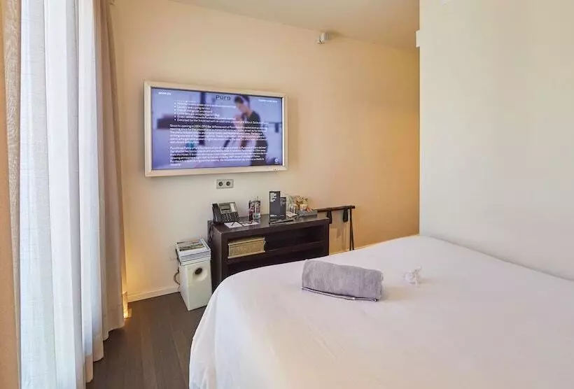 اتاق استاندارد یک نفره, Puro Hotel Oasis Urbano