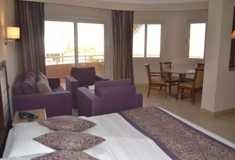 اتاق اجرایی, Vai By Romance Hotel & Aqua Park
