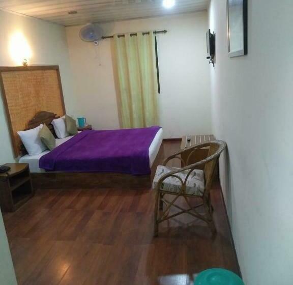 Deluxe Szoba, Red Star Holidays