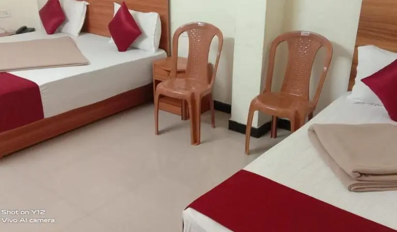 اتاق لوکس سه تخته, Red Star Holidays