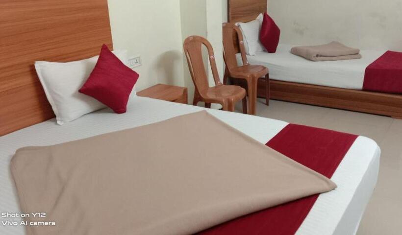 Háromágyas Deluxe Szoba, Red Star Holidays