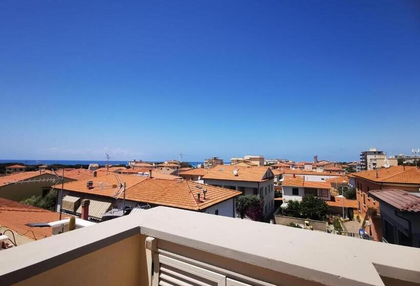 带1个卧室的顶楼公寓, Casamare