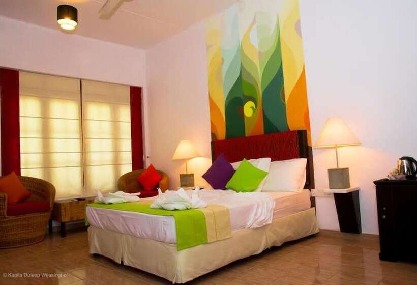 디럭스 트리플 룸, The Kent